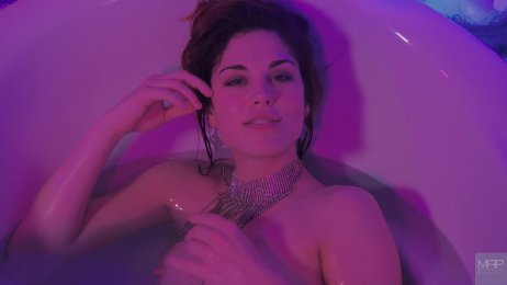 Bathtub ASMR with Molly Stewart